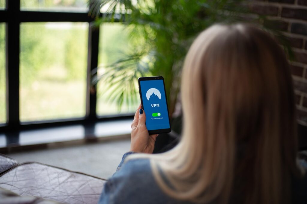 Kyberriskit ovat liiketoimintariski